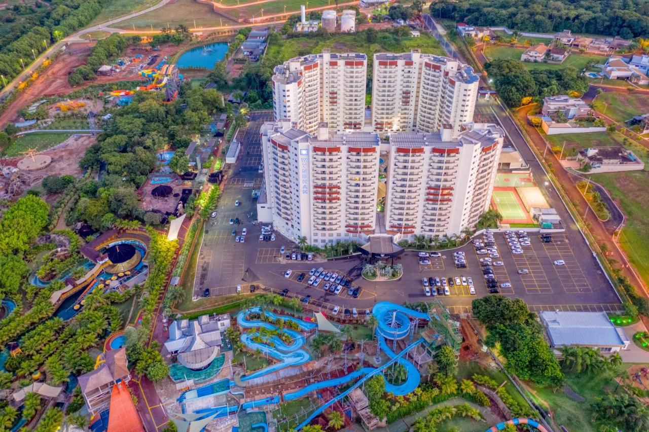 Wyndham Olimpia Royal Hotels Exteriör bild Aerial view of the complex